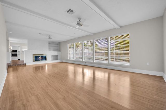 7015 Lacy Hill Drive, Houston, TX 77036