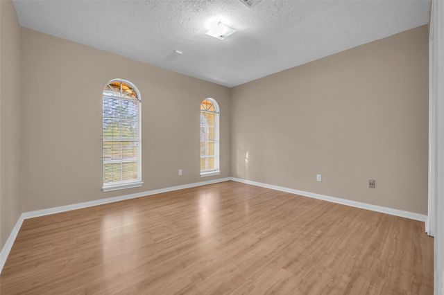 7015 Lacy Hill Drive, Houston, TX 77036