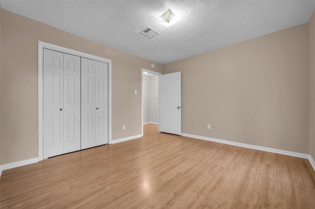 7015 Lacy Hill Drive, Houston, TX 77036