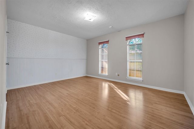 7015 Lacy Hill Drive, Houston, TX 77036