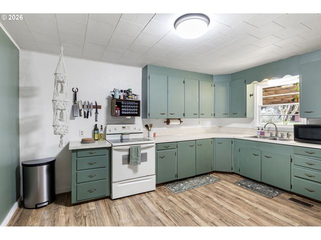 6351 NONPAREIL Rd, Sutherlin, OR 97479