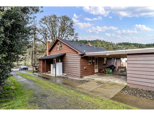 6351 NONPAREIL Rd, Sutherlin, OR 97479