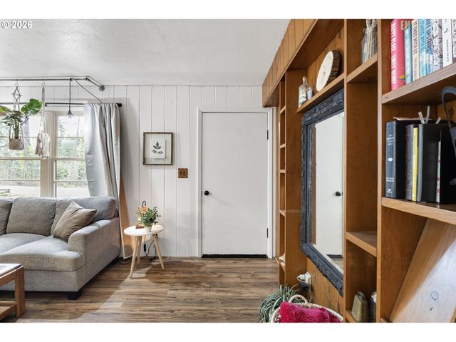 6351 NONPAREIL Rd, Sutherlin, OR 97479