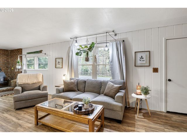 6351 NONPAREIL Rd, Sutherlin, OR 97479