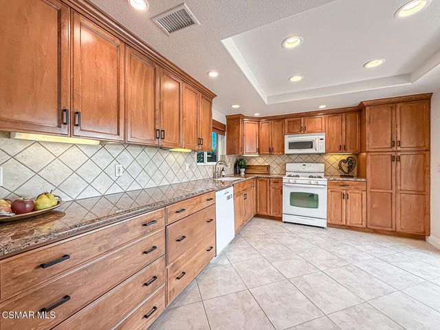 3634 San Vincente Lane, Newbury Park, CA 91320
