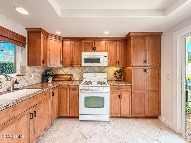 3634 San Vincente Lane, Newbury Park, CA 91320