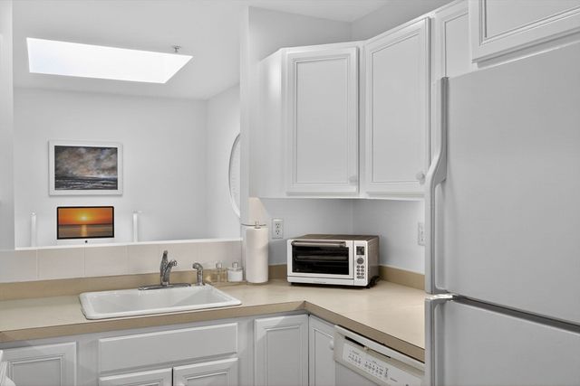 912 Main St 308, Chatham, MA 02633