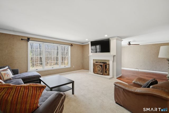 63 Dartmoor 63, Enfield, CT 06082