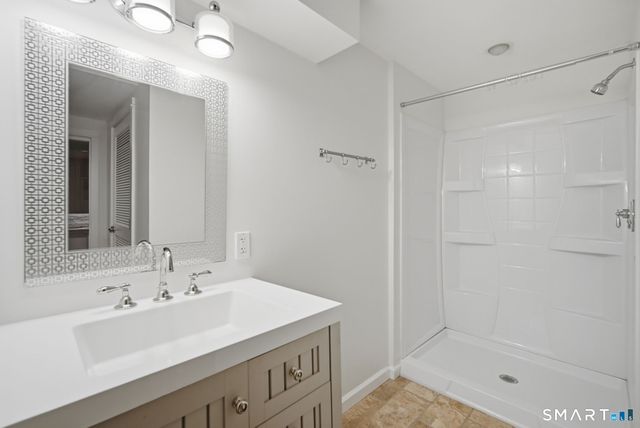 63 Dartmoor 63, Enfield, CT 06082