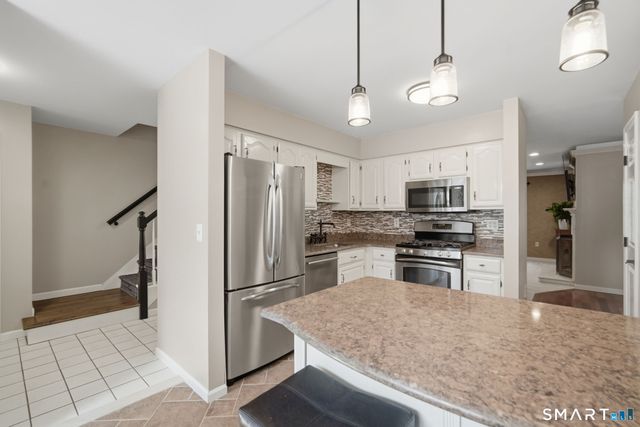 63 Dartmoor 63, Enfield, CT 06082