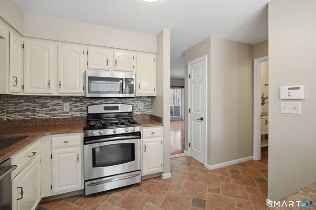 63 Dartmoor 63, Enfield, CT 06082