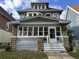 2421 N 40th STREET #2423, Milwaukee, WI 53210