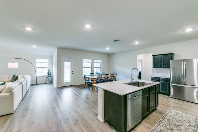 904 Foundry, Josephine, TX 75173