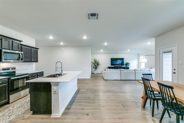 904 Foundry, Josephine, TX 75173