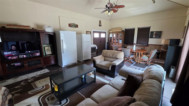 6420 Beckendorff Road, Sealy, TX 77474