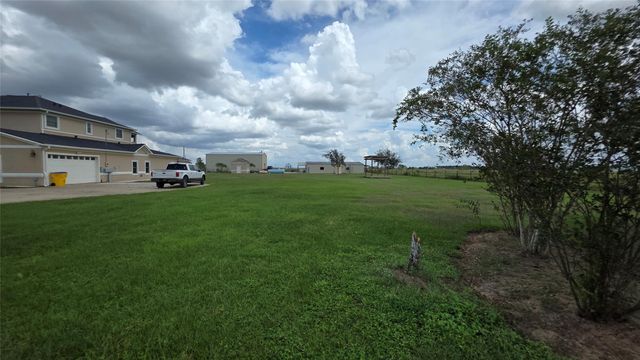 6420 Beckendorff Road, Sealy, TX 77474