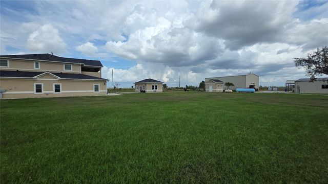 6420 Beckendorff Road, Sealy, TX 77474
