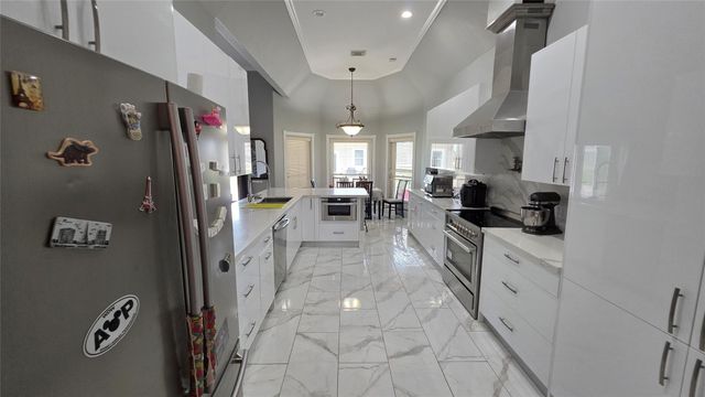 6420 Beckendorff Road, Sealy, TX 77474