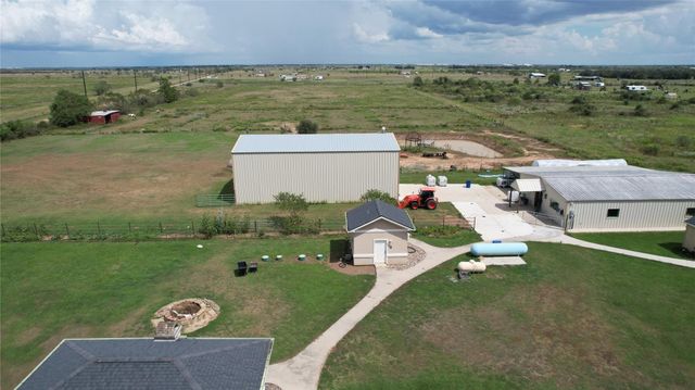 6420 Beckendorff Road, Sealy, TX 77474