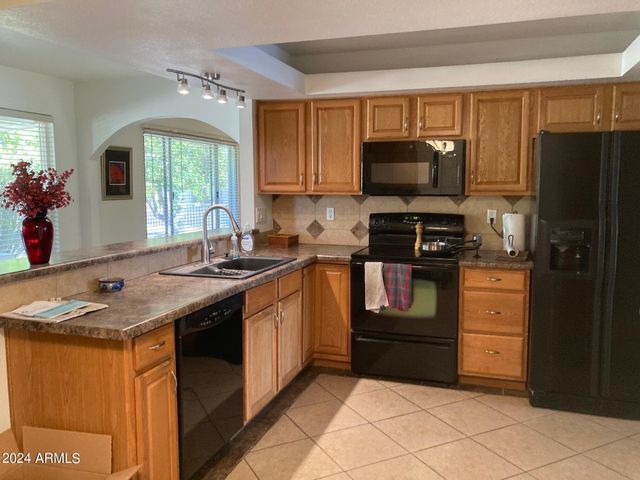 19430 N 130TH Avenue, Sun City West, AZ 85375