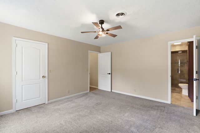 555 Beech Grove Way, Burns, TN 37029