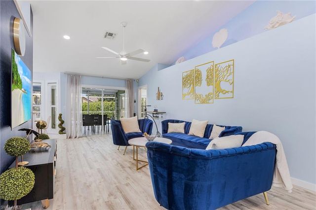 1899 Piccadilly Circus, Naples, FL 34112