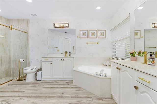 1899 Piccadilly Circus, Naples, FL 34112
