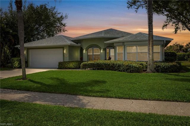 1899 Piccadilly Circus, Naples, FL 34112