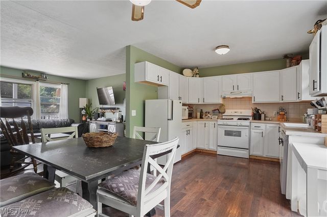 1180 Jones Drive, Salem, OH 44460