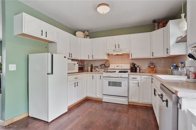 1180 Jones Drive, Salem, OH 44460