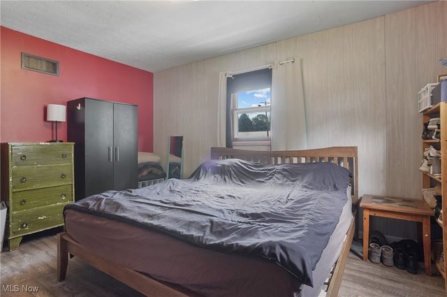 1180 Jones Drive, Salem, OH 44460