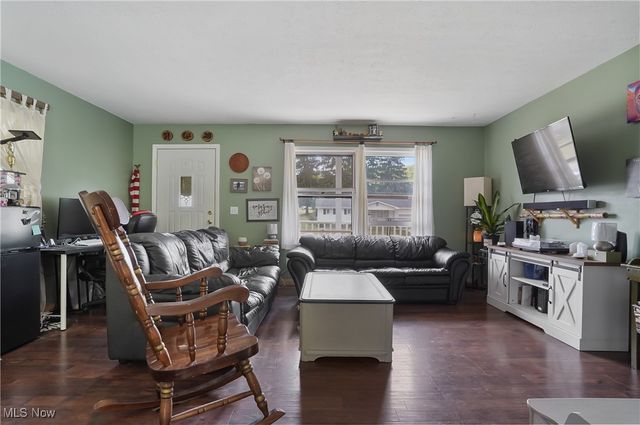 1180 Jones Drive, Salem, OH 44460