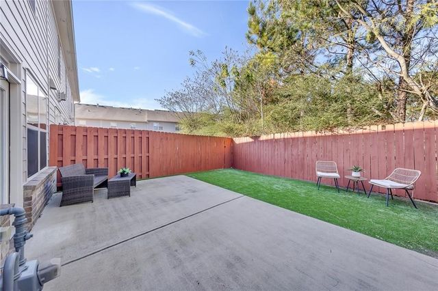 2243 Knoxhill SE View, Smyrna, GA 30082