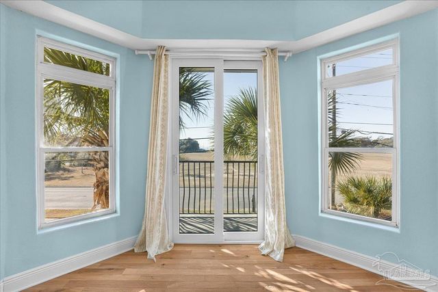 1806 Cypress St, Pensacola, FL 32502