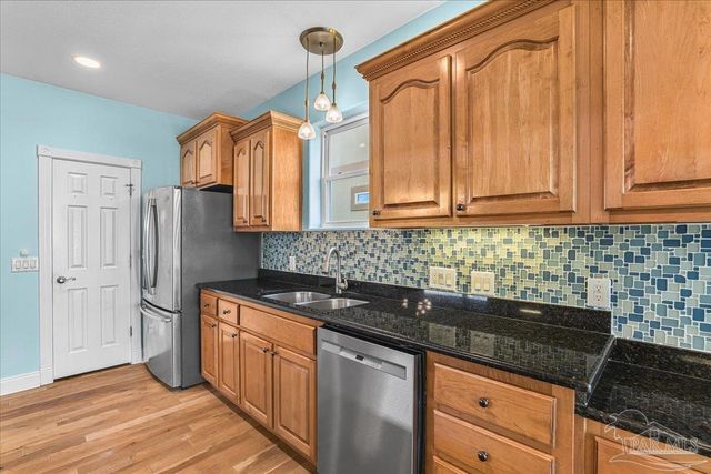 1806 Cypress St, Pensacola, FL 32502