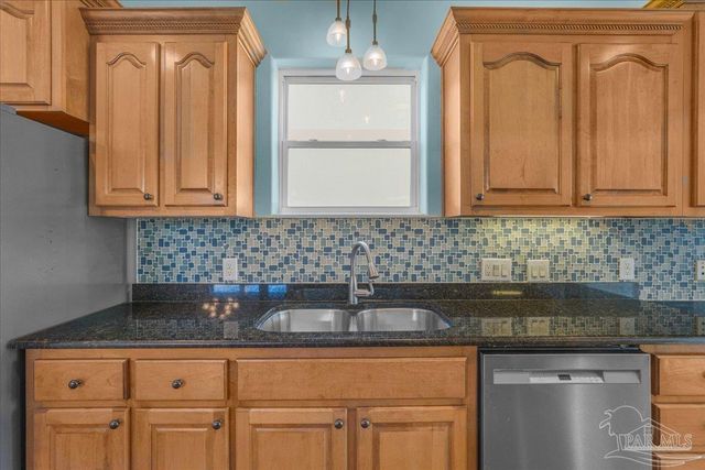 1806 Cypress St, Pensacola, FL 32502