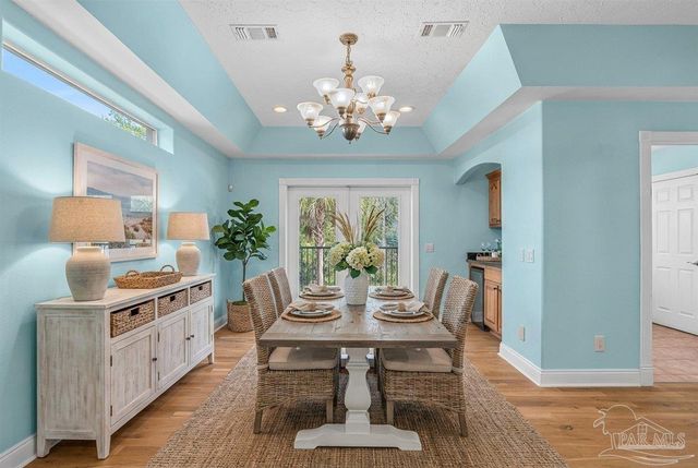 1806 Cypress St, Pensacola, FL 32502