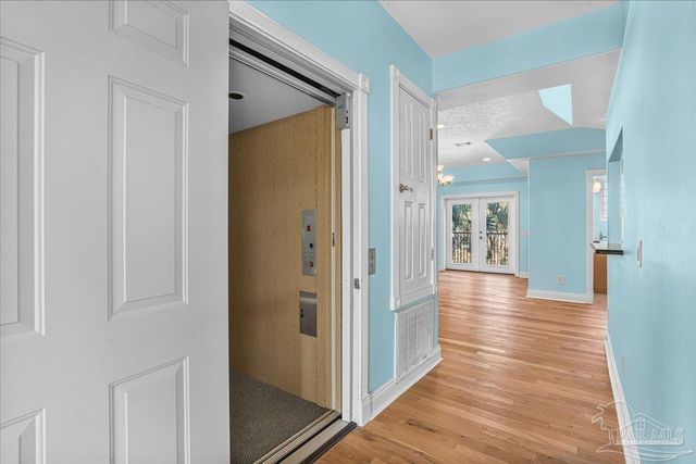 1806 Cypress St, Pensacola, FL 32502