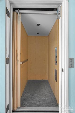 1806 Cypress St, Pensacola, FL 32502