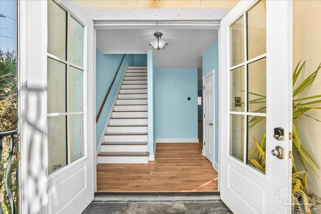 1806 Cypress St, Pensacola, FL 32502