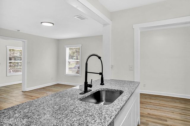 1050 ONTARIO Street, Jacksonville, FL 32254