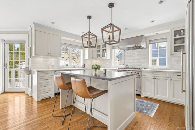 26 Kane Avenue, Larchmont, NY 10538