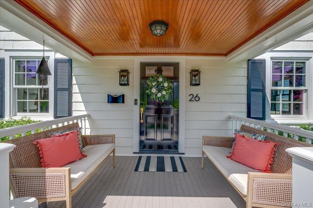 26 Kane Avenue, Larchmont, NY 10538