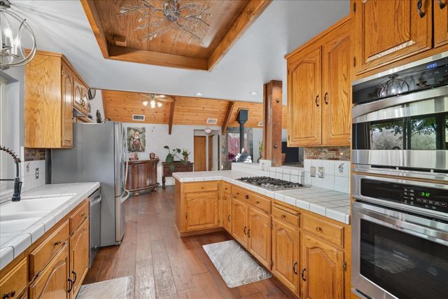 31331 Hogans Mountain Road, Coarsegold, CA 93614