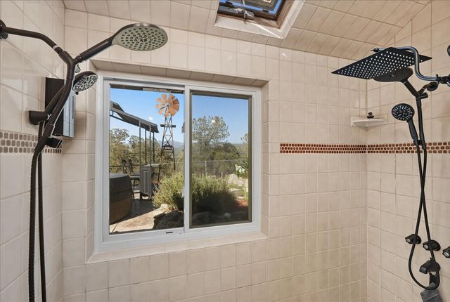 31331 Hogans Mountain Road, Coarsegold, CA 93614