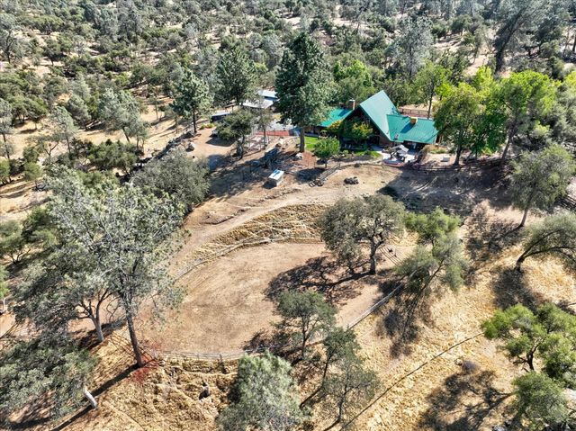 31331 Hogans Mountain Road, Coarsegold, CA 93614