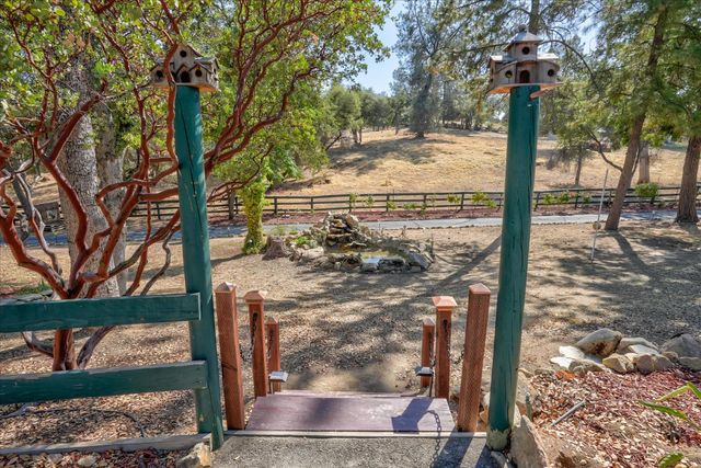 31331 Hogans Mountain Road, Coarsegold, CA 93614