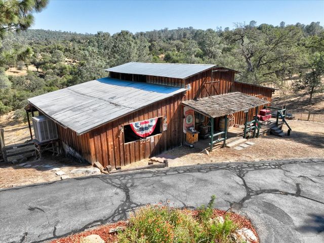 31331 Hogans Mountain Road, Coarsegold, CA 93614
