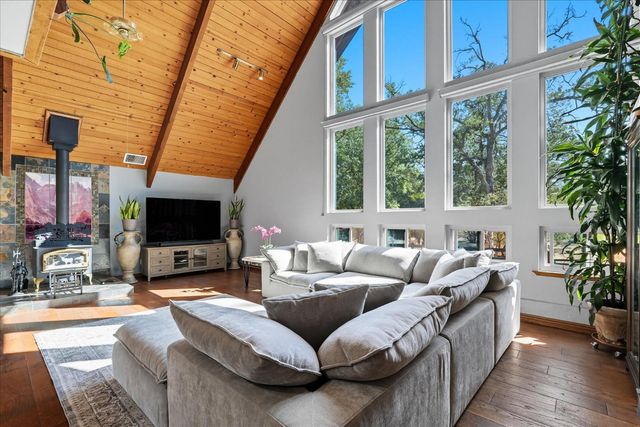 31331 Hogans Mountain Road, Coarsegold, CA 93614