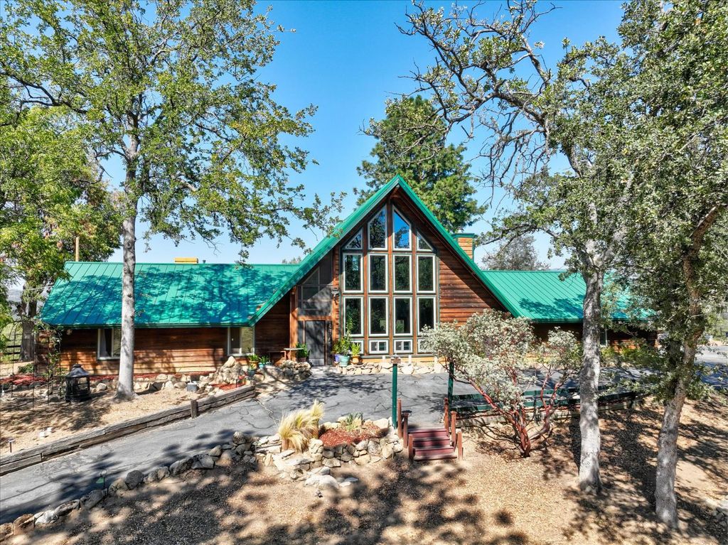 31331 Hogans Mountain Road, Coarsegold, CA 93614